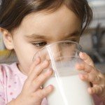 Childdrinkingmilk.jpg