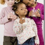Children_drinking_milk___401_thumb.jpg